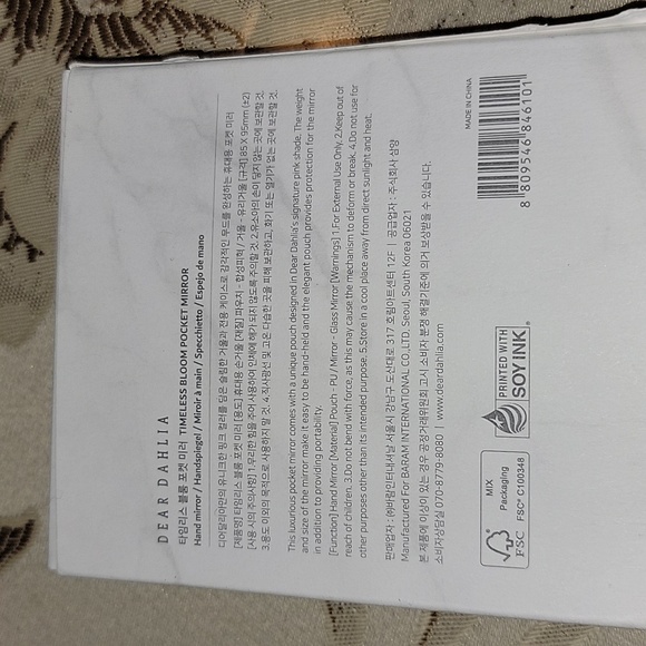 Dear Dahlia Timeless Bloom Pocket Mirror - Picture 2 of 4